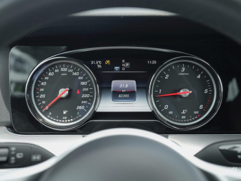Mercedes-Benz E 200 d T Avantgarde Schiebedach Standhzg Kamera