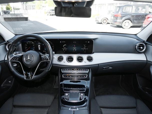 Mercedes-Benz E 220 d 4M T Avantgarde Distronic+ MBUXNavi+ 360°
