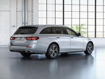 Mercedes-Benz E 220 d 4M T Avantgarde Distronic+ MBUXNavi+ 360?