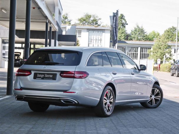 Mercedes-Benz E 220 d 4M T Avantgarde Distronic+ MBUXNavi+ 360°