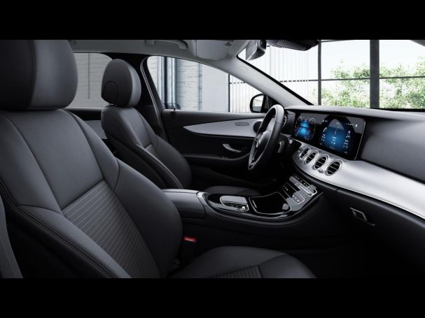 Mercedes-Benz E 220 d 4M T Avantgarde Distronic+ MBUXNavi+ 360?
