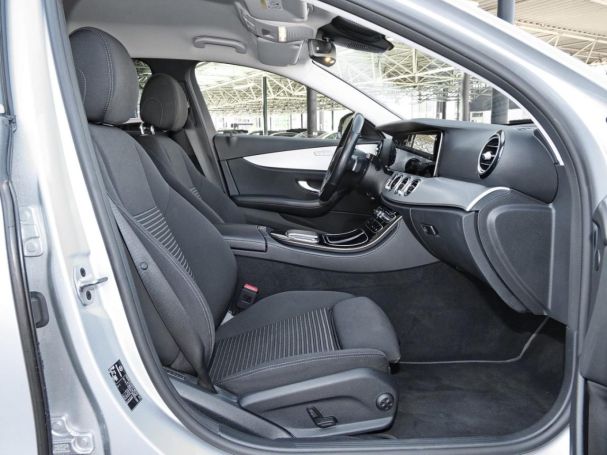 Mercedes-Benz E 220 d 4M T Avantgarde Distronic+ MBUXNavi+ 360°