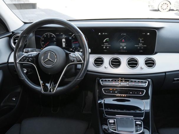 Mercedes-Benz E 220 d 4M T Avantgarde Distronic+ MBUXNavi+ 360°