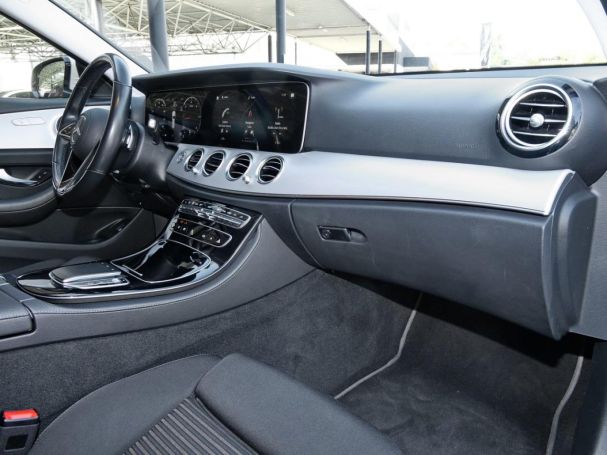 Mercedes-Benz E 220 d 4M T Avantgarde Distronic+ MBUXNavi+ 360°