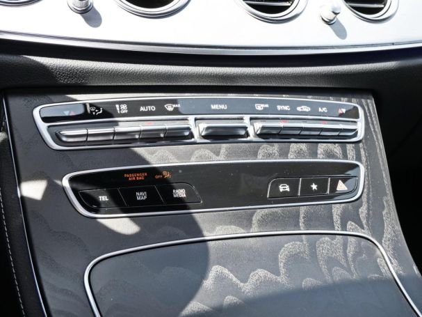 Mercedes-Benz E 220 d 4M T AMG Night Kamera Burmester Easy-P