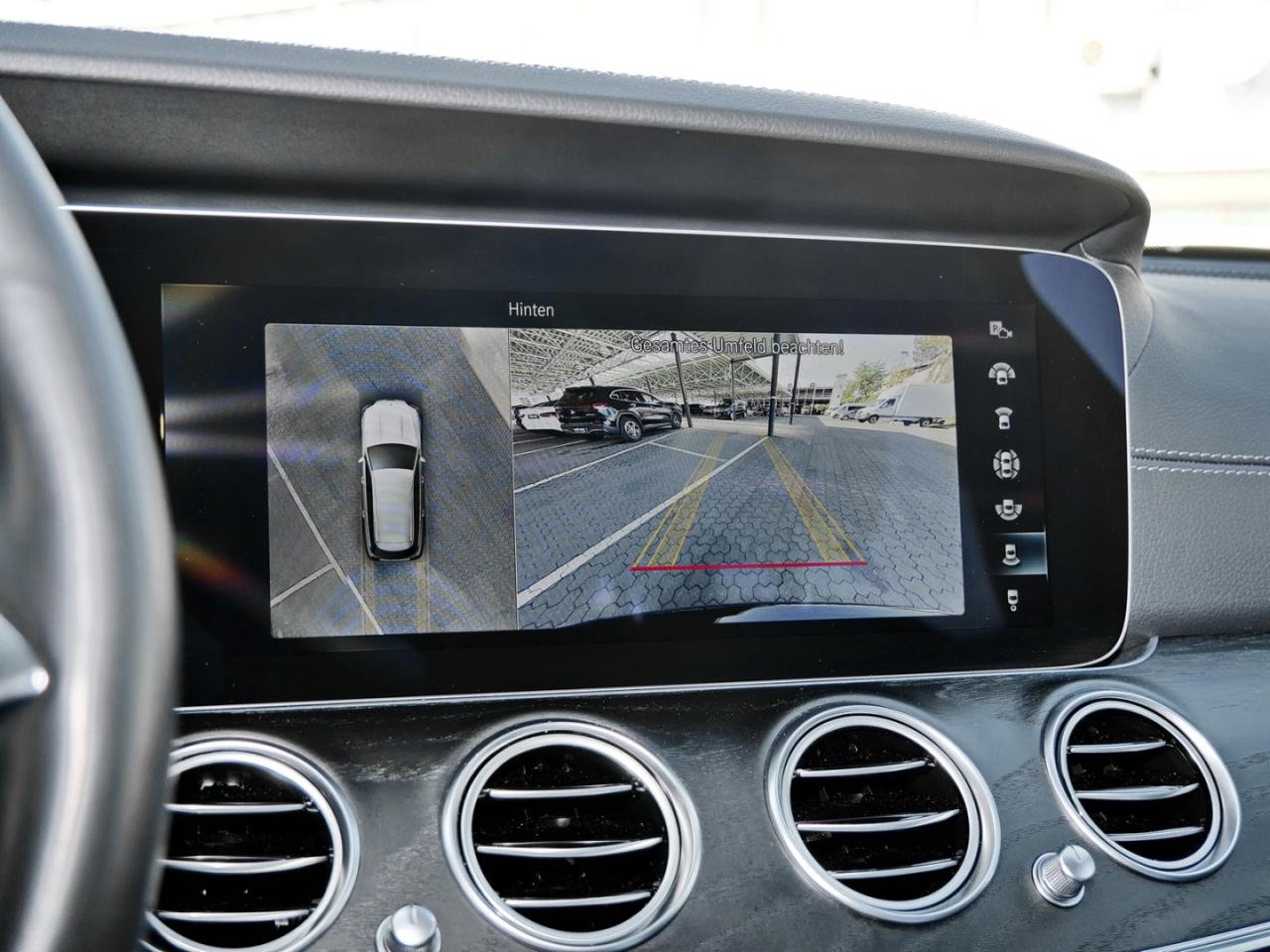 Mercedes-Benz E 220 d 4M T AMG Night Distronic+ 360° Widescreen