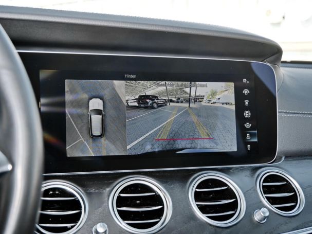 Mercedes-Benz E 220 d 4M T AMG Night Distronic+ 360° Widescreen