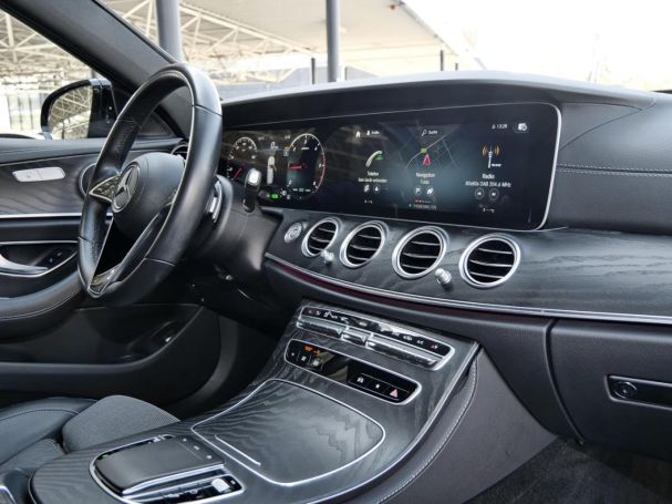 Mercedes-Benz E 220 d 4M T AMG Night Distronic+ 360° Widescreen