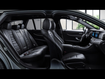 Mercedes-Benz E 220 d T Avantgarde MBUXNavi+ Kamera Easy-P AHK