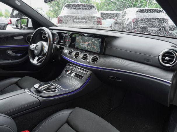 Mercedes-Benz E 300 d T AMG Schiebedach Kamera Totwinkel EasyP