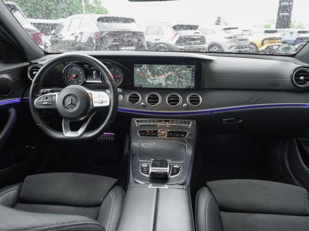 Mercedes-Benz E 300 d T AMG Schiebedach Kamera Totwinkel EasyP