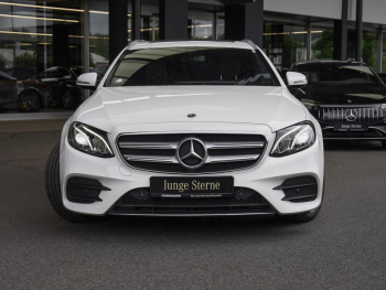 Mercedes-Benz E 300 d T AMG Schiebedach Kamera Totwinkel EasyP