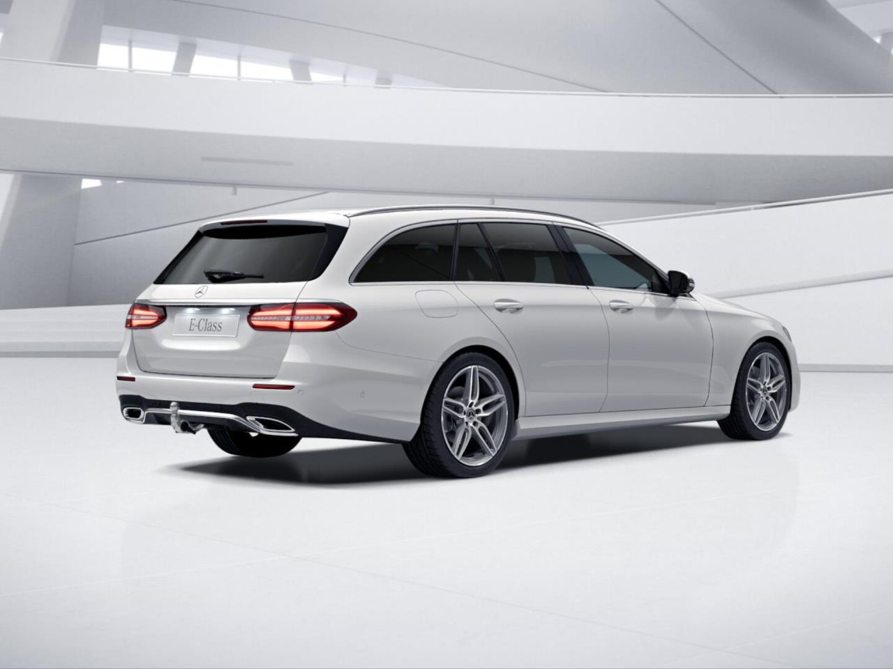 Mercedes-Benz E 300 d T AMG Schiebedach Kamera Totwinkel EasyP