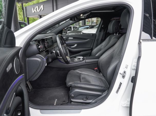 Mercedes-Benz E 300 d T AMG Schiebedach Kamera Totwinkel EasyP