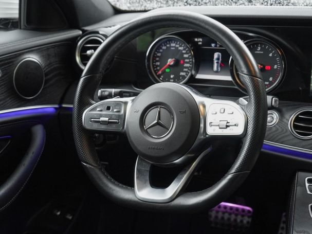 Mercedes-Benz E 300 d T AMG Schiebedach Kamera Totwinkel EasyP