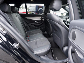 Mercedes-Benz E 300 d T AMG Night Distronic+ Kamera HUD