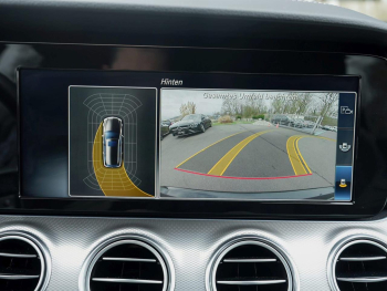 Mercedes-Benz E 300 d T AMG Night Distronic+ Kamera HUD