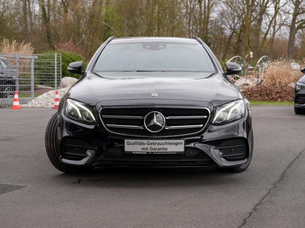 Mercedes-Benz E 300 d T AMG Night Distronic+ Kamera HUD