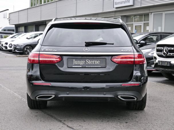 Mercedes-Benz E 300 de 4M T AMG Night Panorama Kamera EasyPack