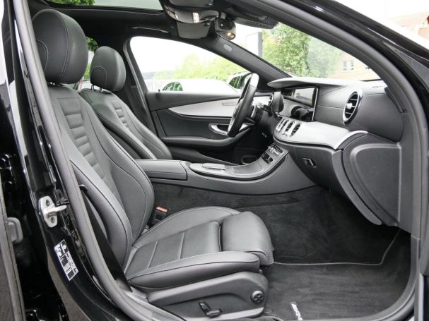 Mercedes-Benz E 300 de 4M T AMG Night Panorama Kamera EasyPack