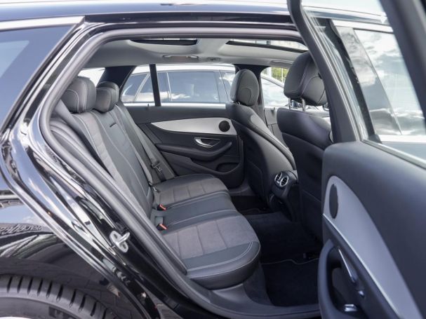 Mercedes-Benz E 300 de T Avantgarde Distronic+ Panorama Navi