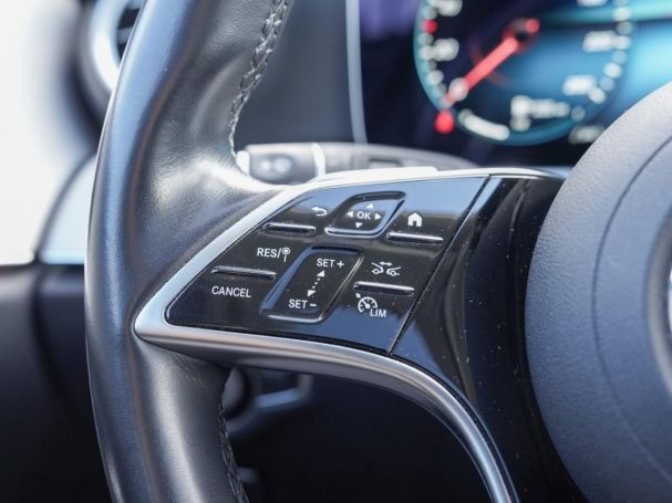 Mercedes-Benz E 300 de T Avantgarde Distronic+ Panorama Navi
