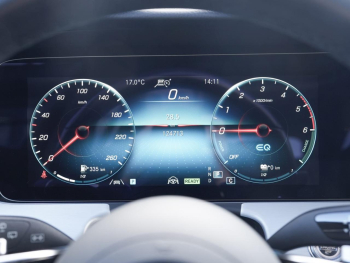 Mercedes-Benz E 300 de T Avantgarde Distronic+ Panorama Navi