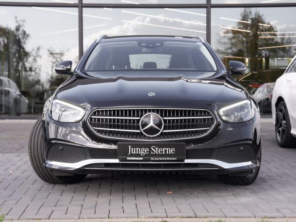 Mercedes-Benz E 300 de T Avantgarde Distronic+ Panorama Navi