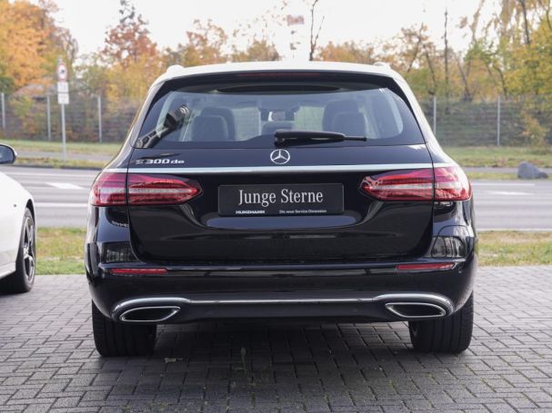 Mercedes-Benz E 300 de T Avantgarde Distronic+ Panorama Navi