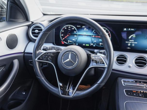 Mercedes-Benz E 300 de T Avantgarde Distronic+ Panorama Navi