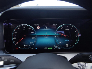 Mercedes-Benz E 300 de T Avantgarde Distronic+ Widescreen Navi