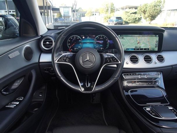 Mercedes-Benz E 300 de T Avantgarde Distronic+ Widescreen Navi