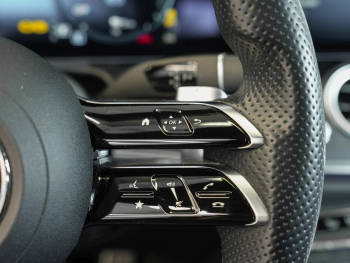 Mercedes-Benz E 300 e T AMG Night Panorama MBUX Navi+ 360°