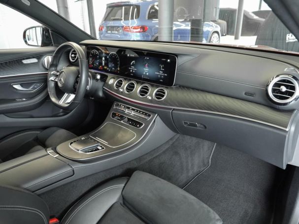 Mercedes-Benz E 300 e T AMG Night Panorama MBUX Navi+ 360°