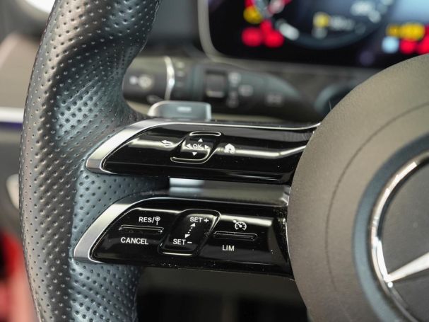 Mercedes-Benz E 300 e T AMG Night Panorama MBUX Navi+ 360°