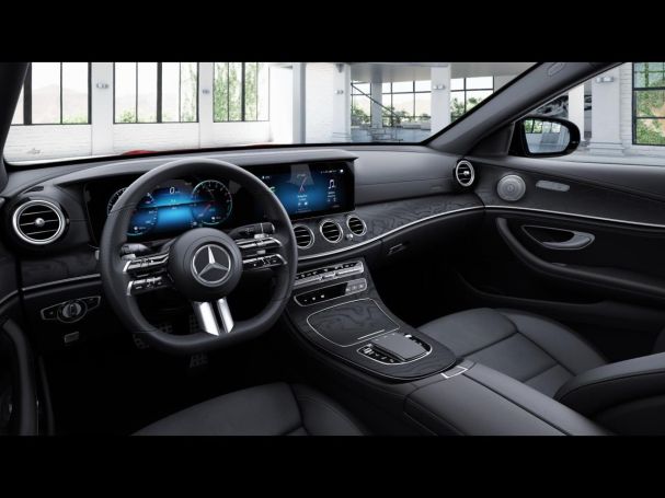 Mercedes-Benz E 300 e T AMG Night Panorama MBUX Navi+ 360°