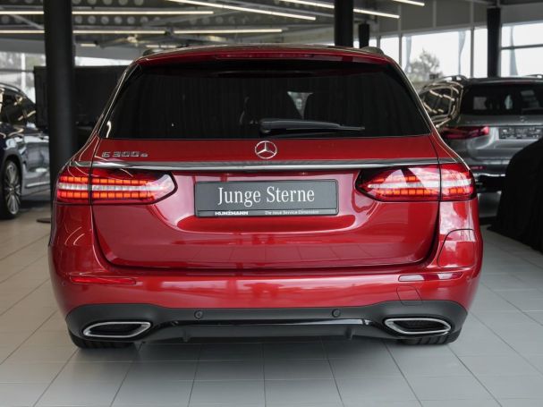 Mercedes-Benz E 300 e T AMG Night Panorama MBUX Navi+ 360°