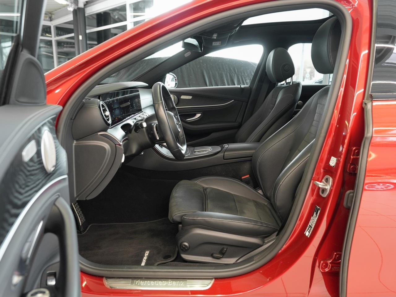 Mercedes-Benz E 300 e T AMG Night Panorama MBUX Navi+ 360°