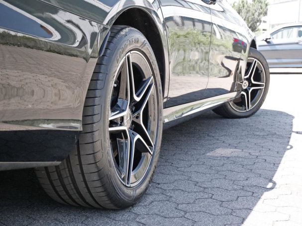 Mercedes-Benz E 300 e T AMG Night Schiebedach Easy-P 360° AHK