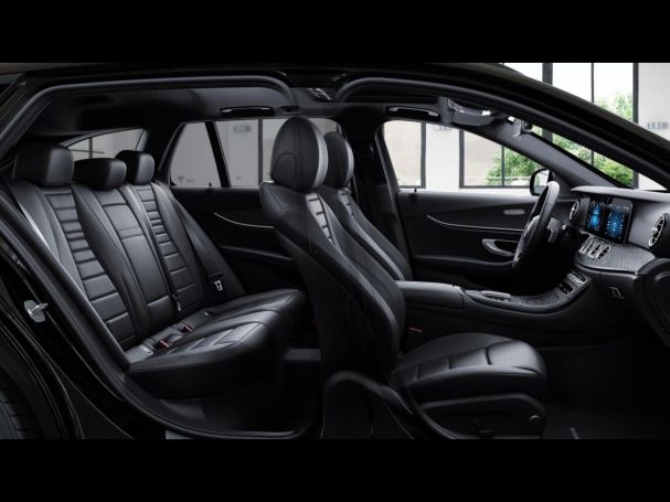 Mercedes-Benz E 300 e T AMG Night Schiebedach Easy-P 360° AHK