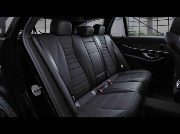 Mercedes-Benz E 300 T AMG Night Distronic+ Easy-Pack 360°