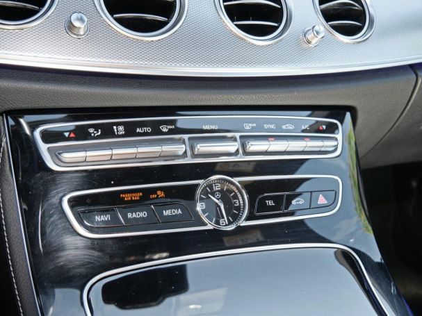 Mercedes-Benz E 350 d T AMG Night Distronic+ Schiebedach AHK