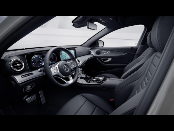 Mercedes-Benz E 350 d T AMG Night Distronic+ Schiebedach AHK