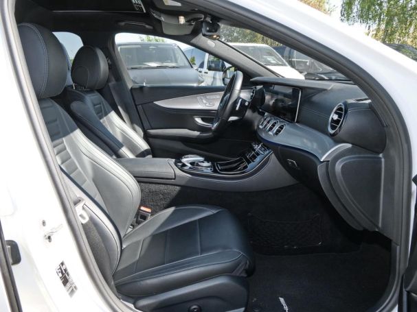 Mercedes-Benz E 350 d T AMG Night Distronic+ Schiebedach AHK