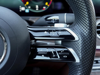 Mercedes-Benz E 400 d 4M T AMG Schiebedach Standheizung AHK