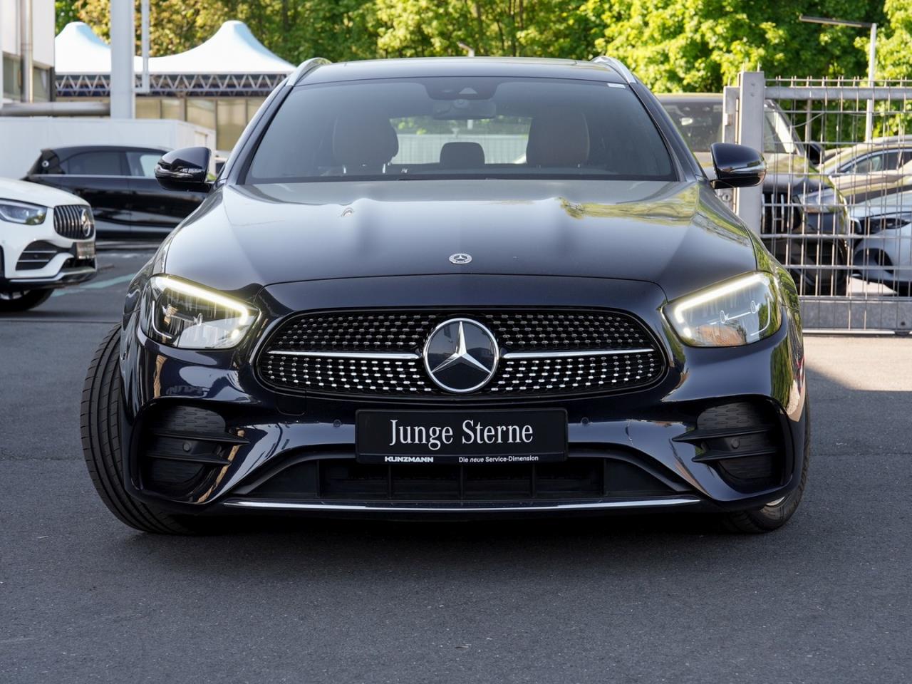 Mercedes-Benz E 400 d 4M T AMG Schiebedach Standheizung AHK
