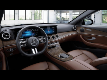 Mercedes-Benz E 400 d 4M T AMG Schiebedach Standheizung AHK