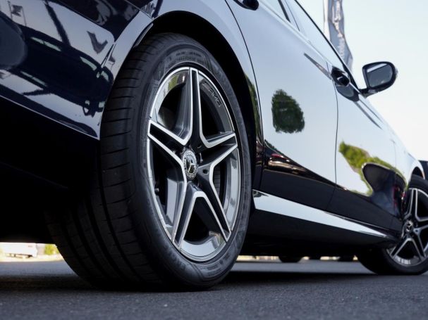 Mercedes-Benz E 400 d 4M T AMG Schiebedach Standheizung AHK