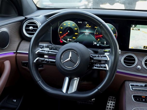 Mercedes-Benz E 400 d 4M T AMG Schiebedach Standheizung AHK