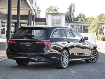 Mercedes-Benz E 400 d 4M T AMG Distronic Burmester 360° AHK